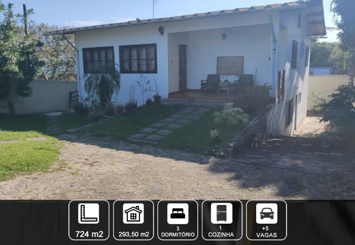 Casa à Venda no Centro de Peruíbe
